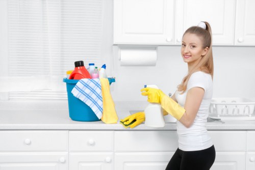 End of tenancy cleaners in SW19 preparing a property for handover